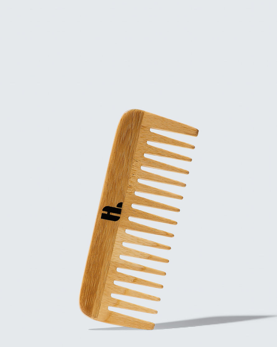 Bamboo Comb | Bredtannet kam som skånsomt grer gjennom håret